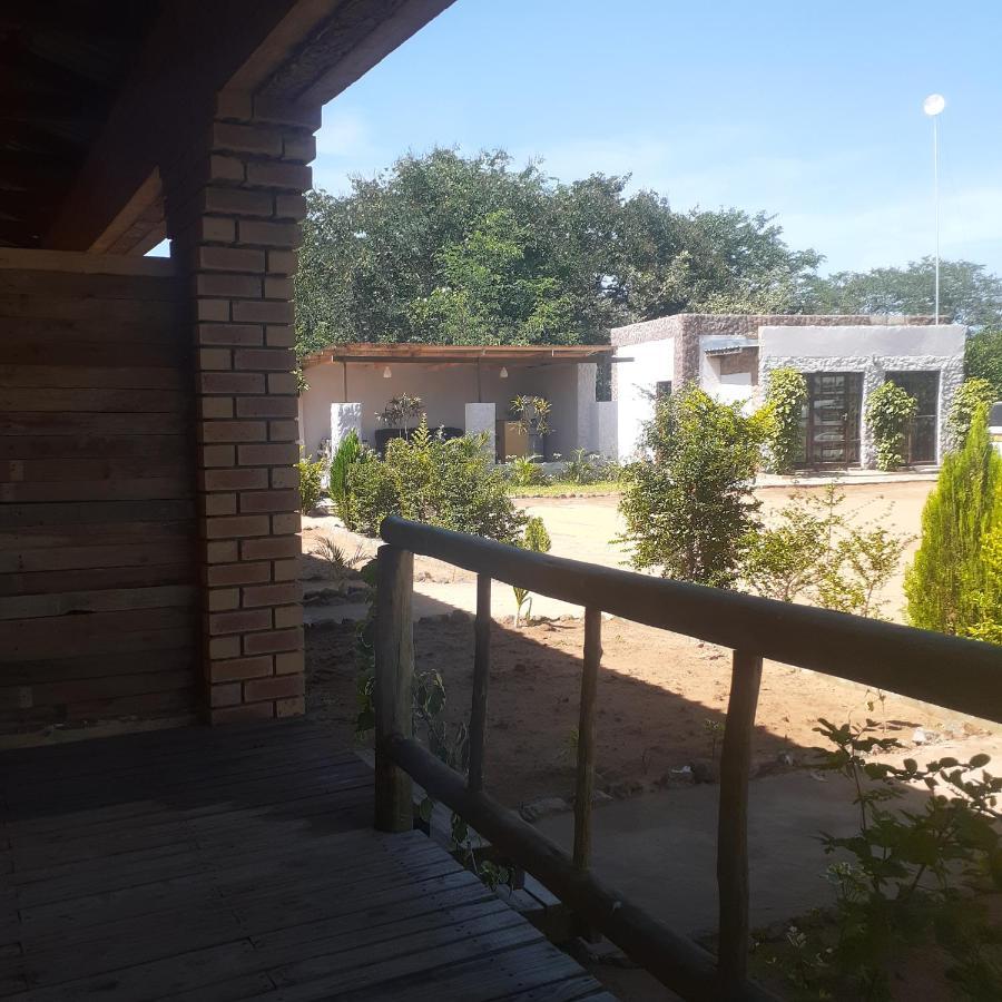 Sunshinevibe Guest House Касане Екстериор снимка