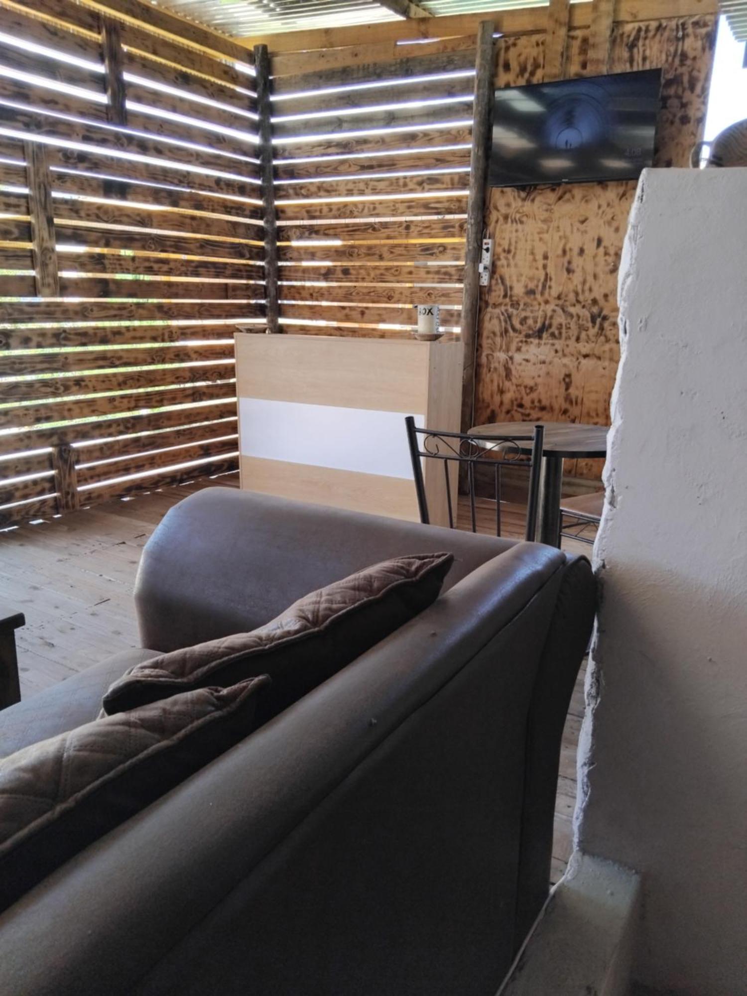 Sunshinevibe Guest House Касане Екстериор снимка